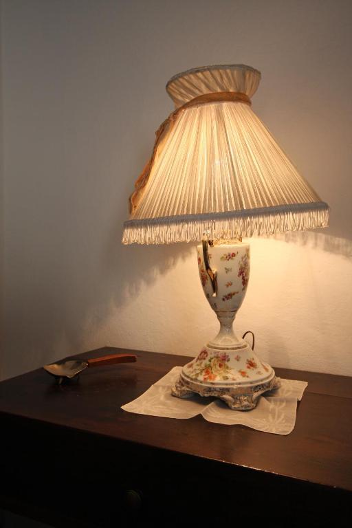Relais San Desiderio Bed and Breakfast Calliano  Δωμάτιο φωτογραφία